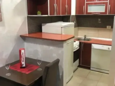 Izdavanje, garsonjera, 33m², City Kvart, Podgorica - image 3