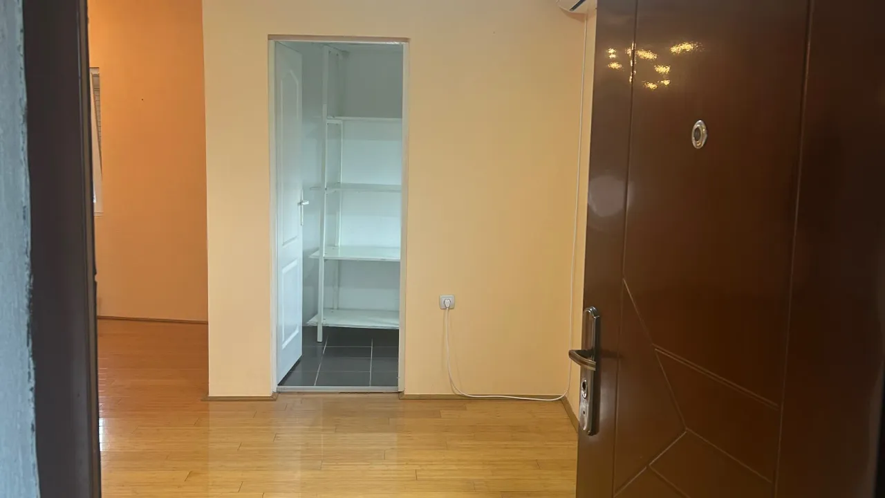 Rent, three bedroom apartment, 62m², Višnjica, Palilula Sve Podlokacije