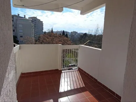 Rent, one bedroom apartment, 54m², Bar, Crna Gora - image 7