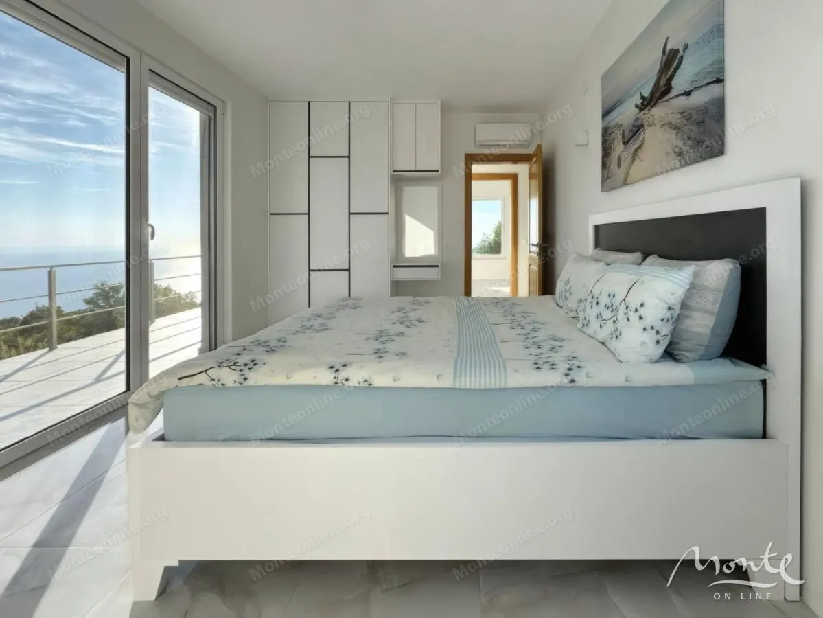 Prodaja, kuća, 240m², Dobre Vode, Bar
