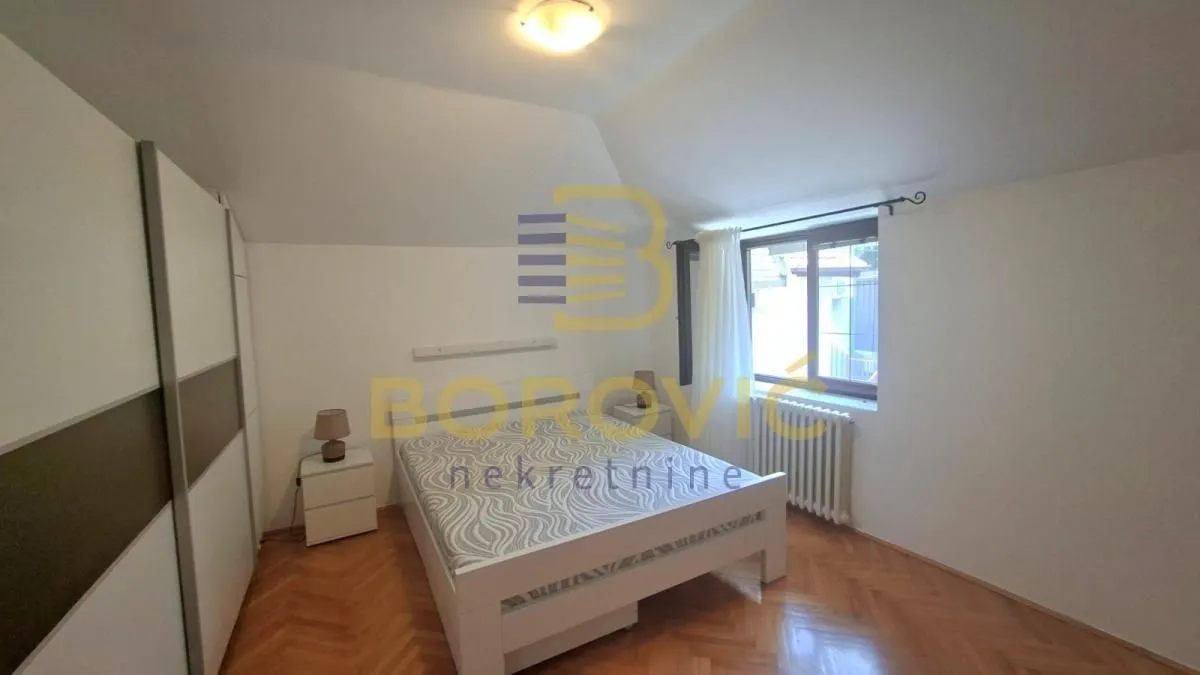 Izdavanje, trosoban stan, 100m², Senjak, Beograd