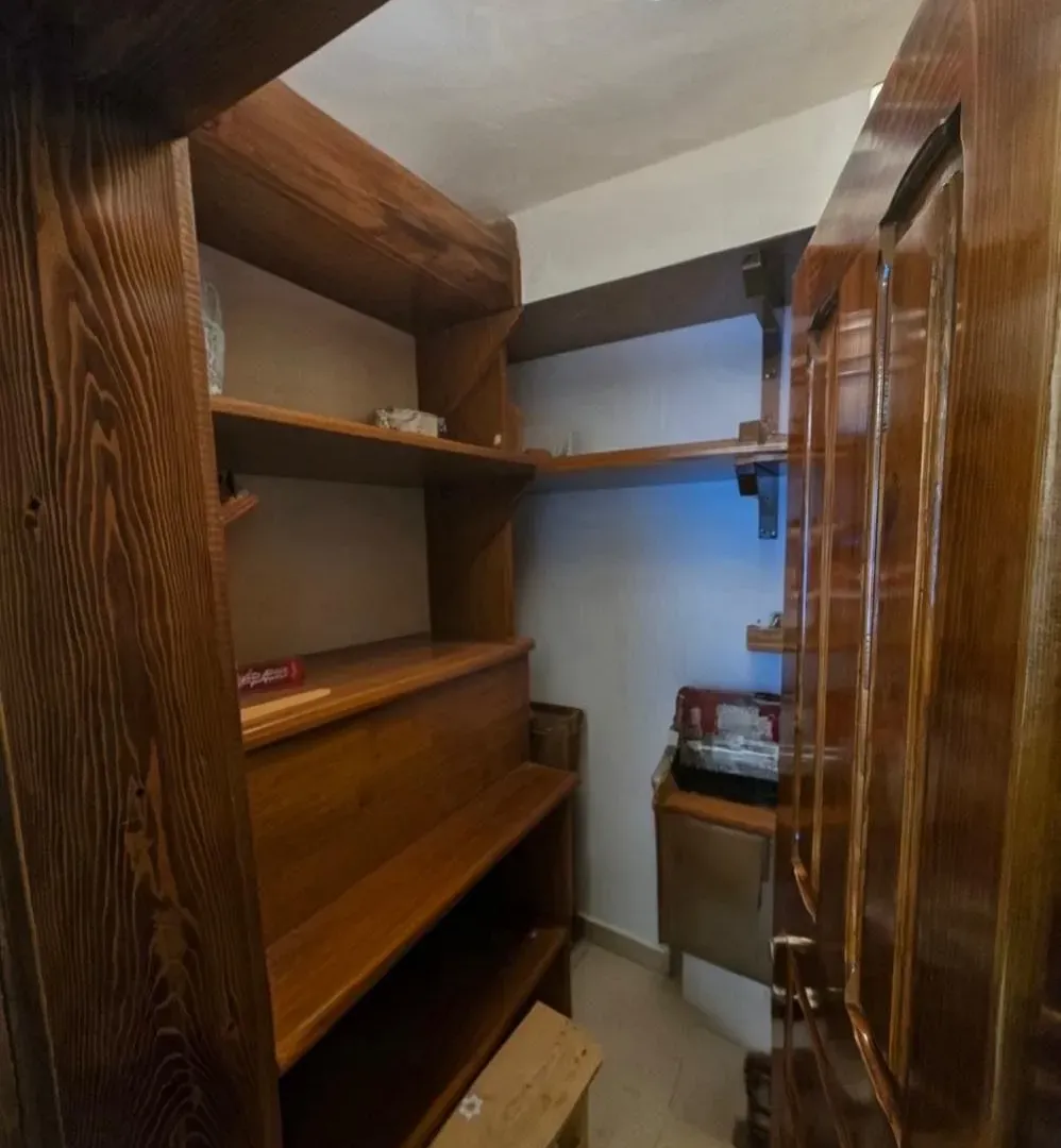 Izdavanje, dvosoban stan, 80m², Tripovići, Tivat