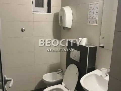Izdavanje, poslovni prostor, 85m², Centar, Novi Sad - image 16