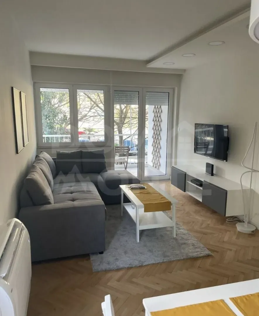 Rent, two bedroom apartment, 70m², Tivat, Crna Gora