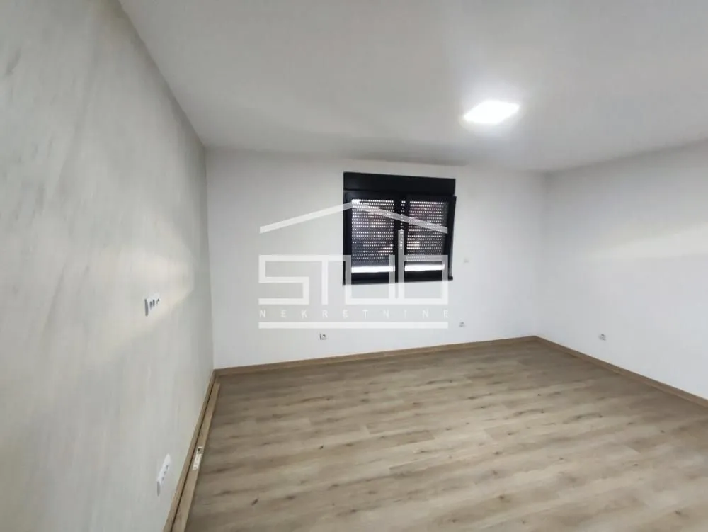 Rent, office space, 660m², Zemun Sve Podlokacije, Beograd