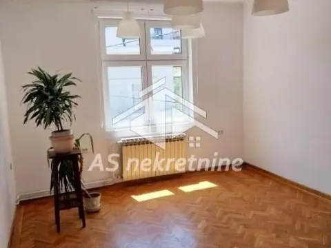 Rent, house, 260m², Neimar, Vračar Sve Podlokacije - image 18