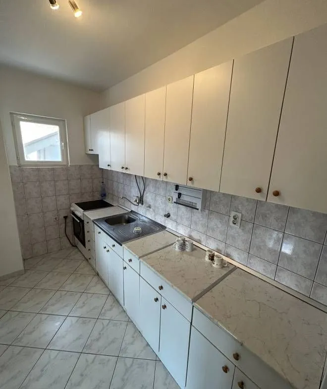 Rent, three bedroom apartment, 85m², Zeleno Brdo, Zvezdara Sve Podlokacije
