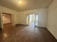 Izdavanje, četvorosoban stan, 163m², Centar, Novi Sad - image 1