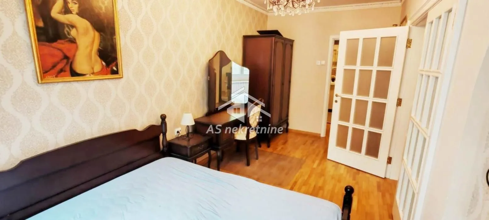 Sale, two bedroom apartment, 62m², Stari Grad, Beograd