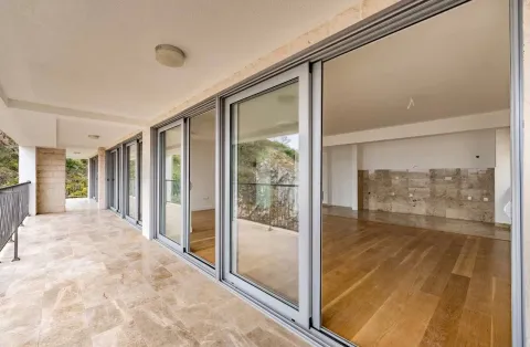 Sale, three bedroom apartment, 160m², Pržno, Budva - image 4
