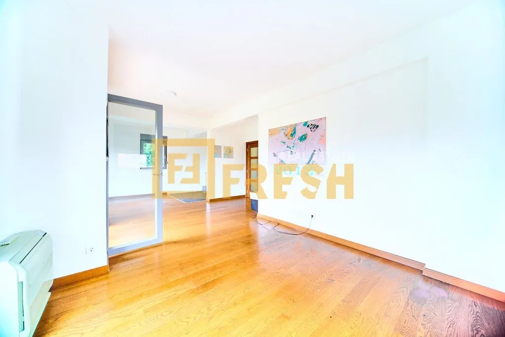 Rent, office space, 85m², Krivi Most, Podgorica