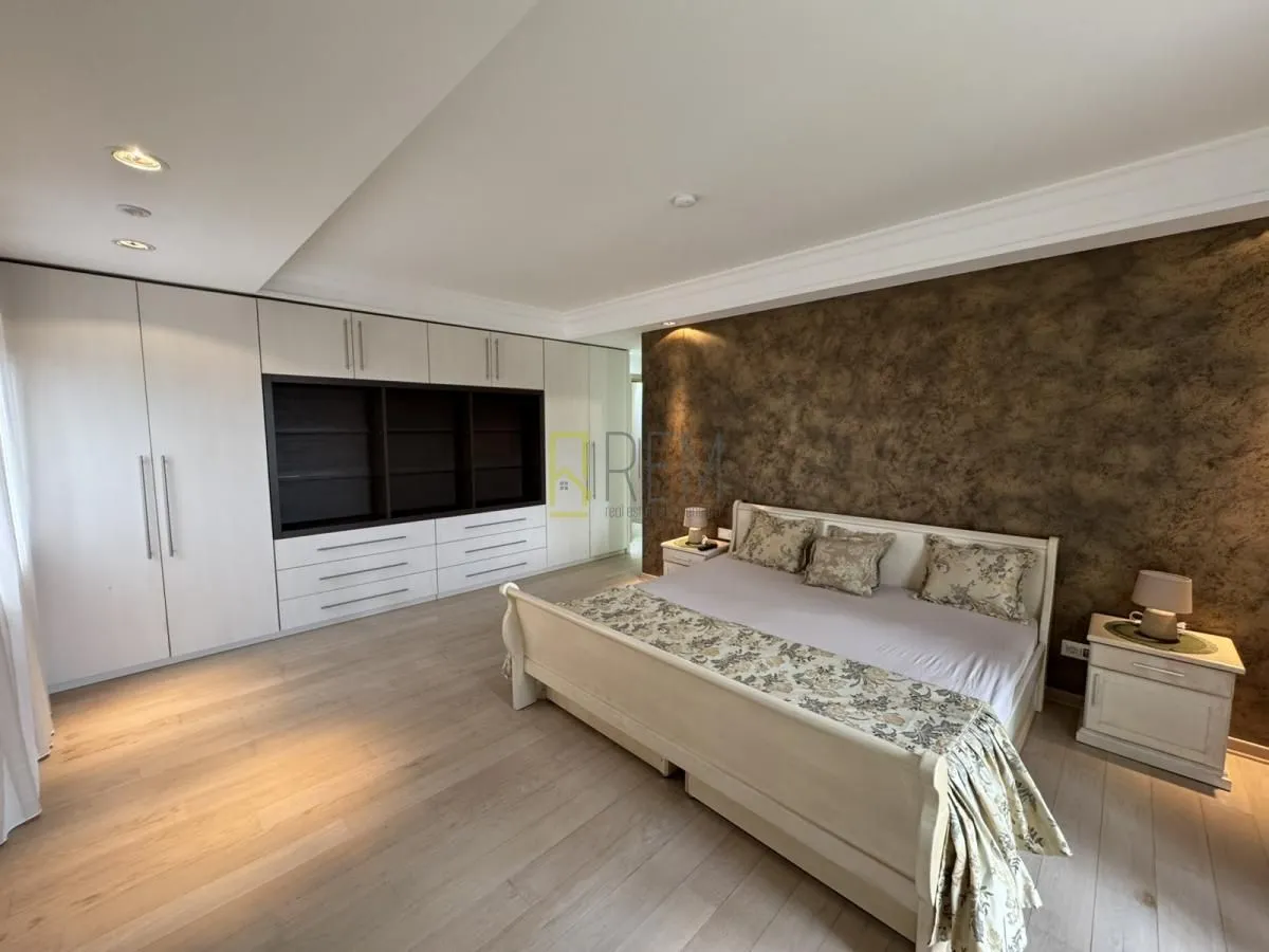Rent, three bedroom apartment, 263m², Gorica C, Podgorica