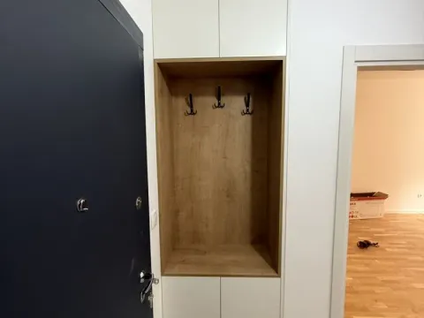 Izdavanje, dvosoban stan, 64m², Stari Aerodrom, Podgorica - image 2