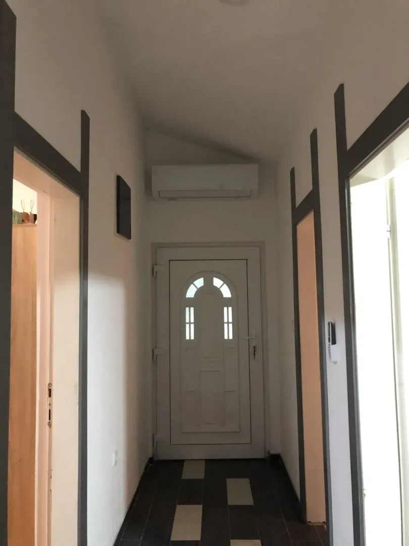 Rent, house, 300m², Donji Kokoti, Podgorica