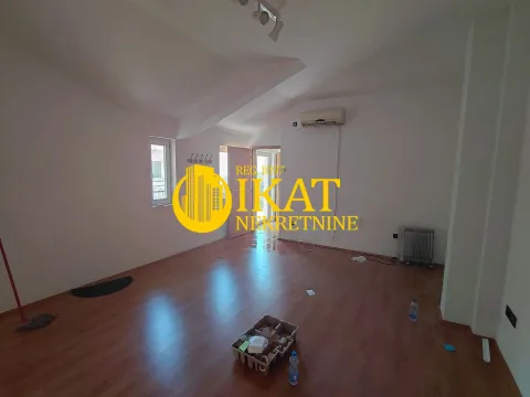 Prodaja, četvorosoban stan, 127m², Stari Grad, Beograd - image 5