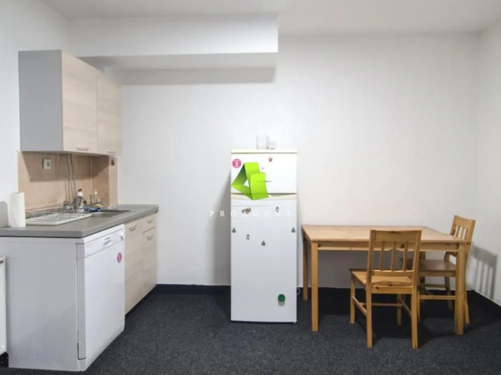 Rent, office space, 350m², Medijana, Niš