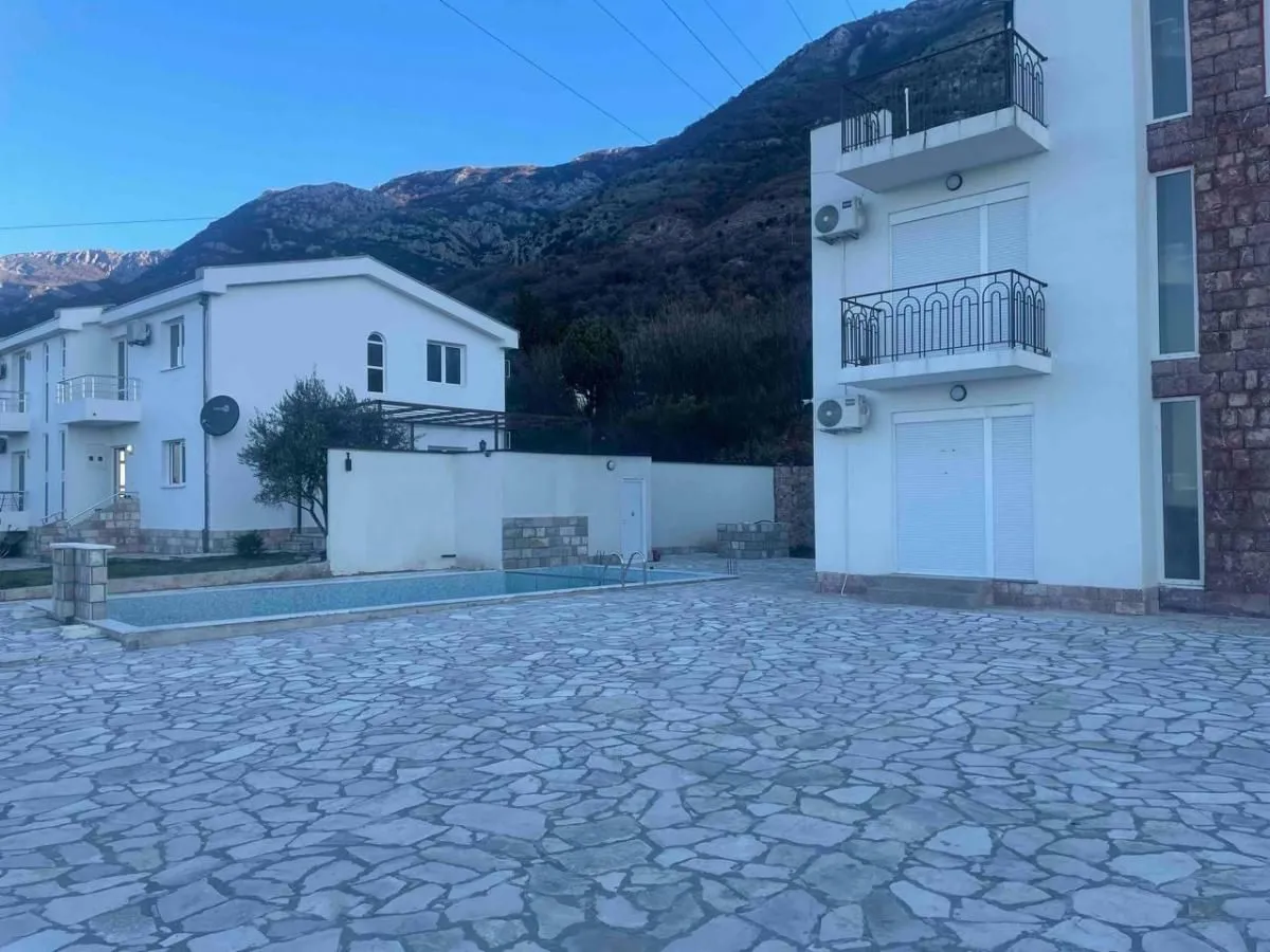 Prodaja, kuća, 360m², Sutomore, Bar
