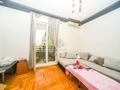 Prodaja, stan, 24m², Stari Aerodrom, Podgorica - image 2