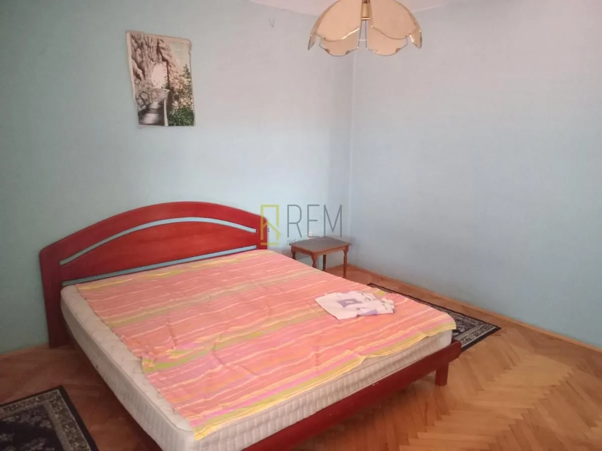 Prodaja, kuća, 232m², Tološi, Podgorica