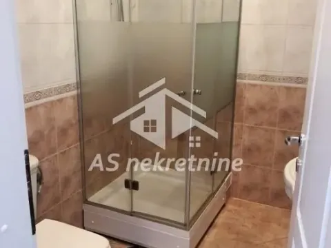 Izdavanje, četvorosoban stan, 144m², Vračar Hram, Vračar Sve Podlokacije - image 18