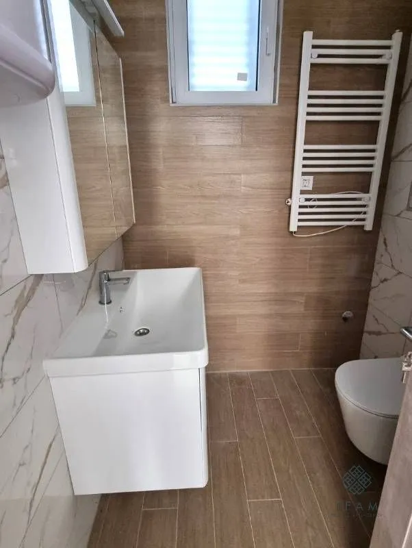 Prodaja, dvosoban stan, 81m², Đenovići, Herceg Novi