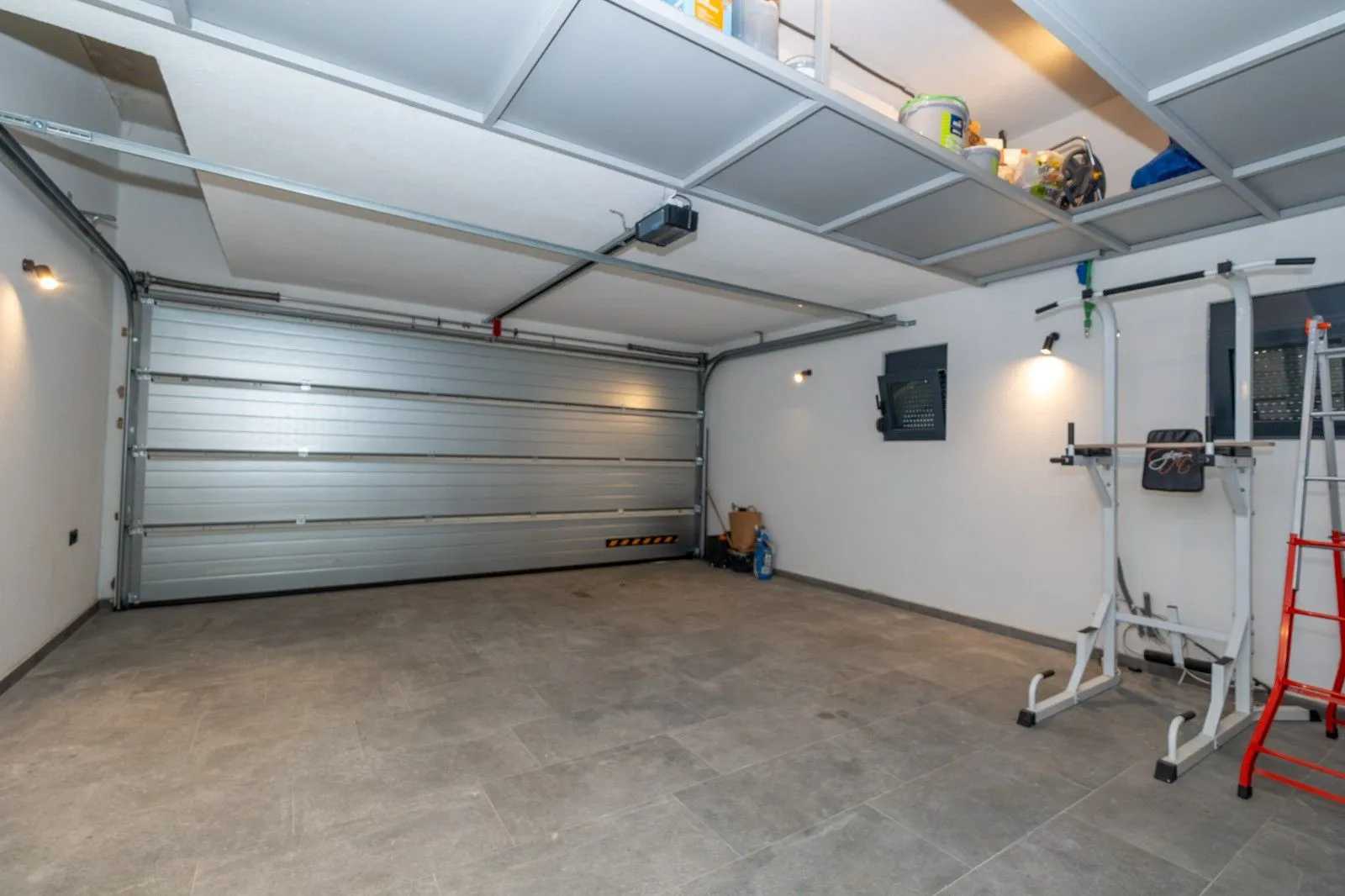 Rent, house, 180m², Gornja Gorica, Podgorica