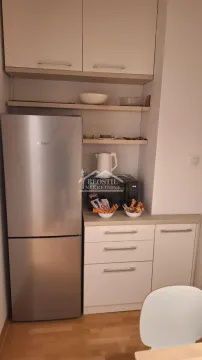 Izdavanje, dvosoban stan, 47m², Stari Grad, Beograd - image 2