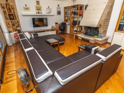 Sale, three bedroom apartment, 136m², Podgorica, Crna Gora - image 4