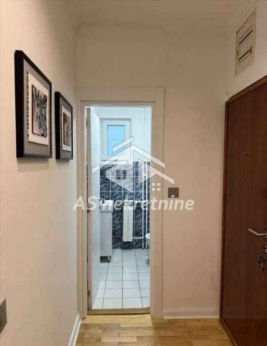 Rent, three bedroom apartment, 120m², Savski Venac, Beograd