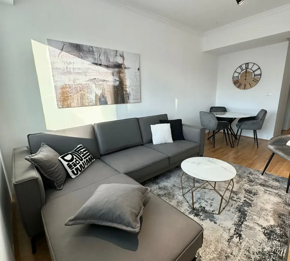 Rent, one bedroom apartment, 53m², Centar, Podgorica