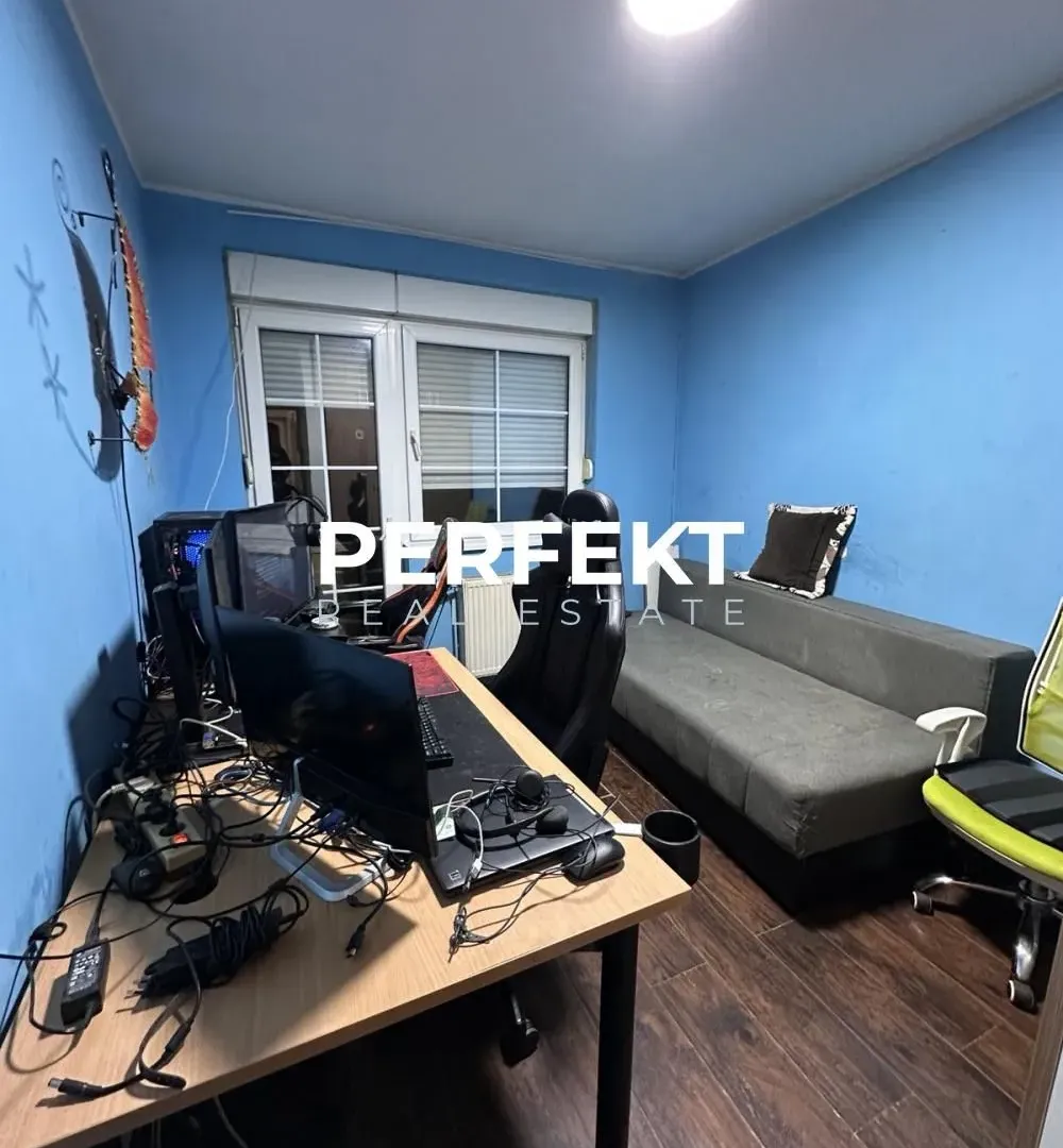 Prodaja, četvorosoban stan, 93m², Pančevo, Srbija