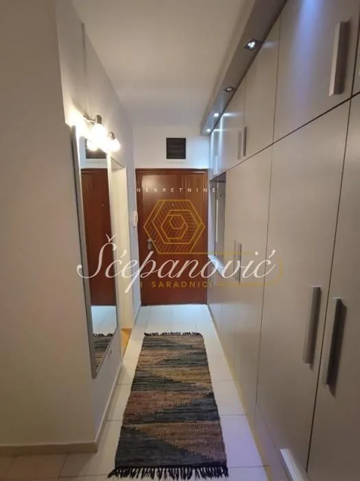 Prodaja, dvosoban stan, 41m², Nova Detelinara, Novi Sad Sve Podlokacije