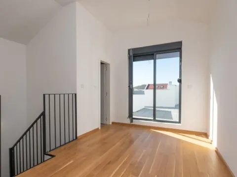 Izdavanje, trosoban stan, 113m², Zabjelo, Podgorica - image 4