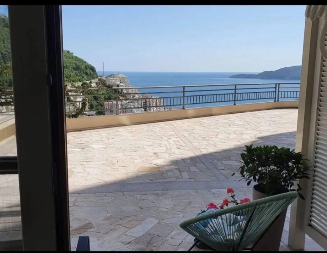 Sale, studio apartment, 33m², Bečići, Budva