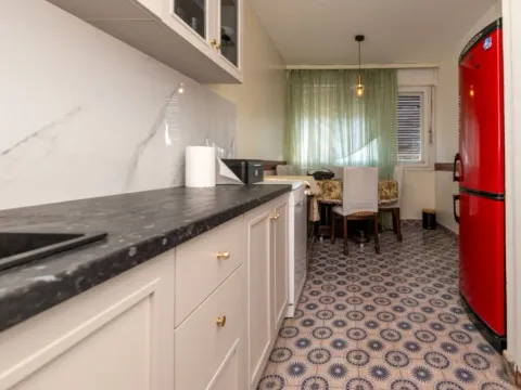 Prodaja, jednosoban stan, 65m², Pobrežje, Podgorica - image 5