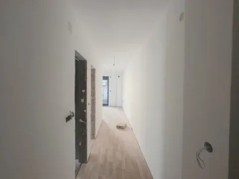 Prodaja, jednosoban stan, 45m², Gorica C, Podgorica - image 2