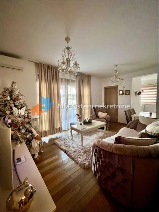 Izdavanje, trosoban stan, 55m², Kluz, Zvezdara Sve Podlokacije