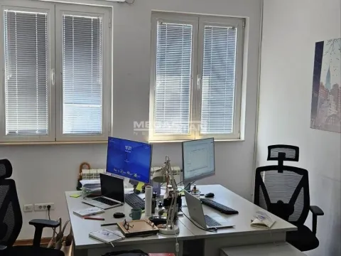 Izdavanje, poslovni prostor, 128m², Stari Grad, Beograd - image 4