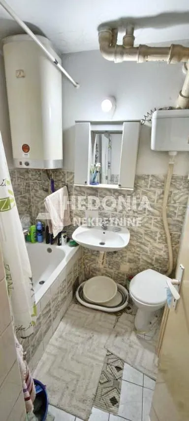 Prodaja, trosoban stan, 71m², Novi Beograd Blok 23, Novi Beograd Sve Podlokacije