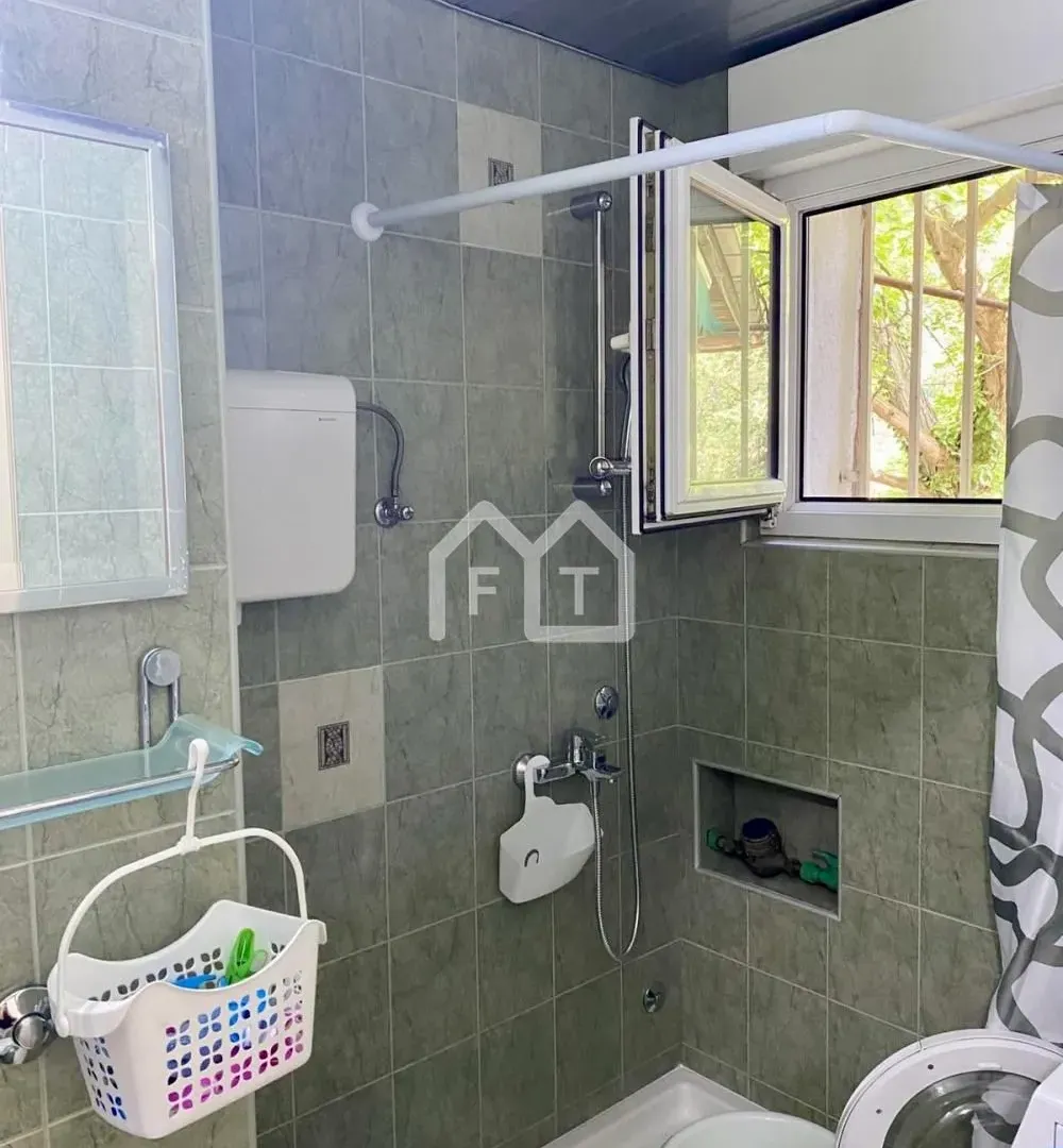 Izdavanje, trosoban stan, 60m², Cvetkova Pijaca, Zvezdara Sve Podlokacije