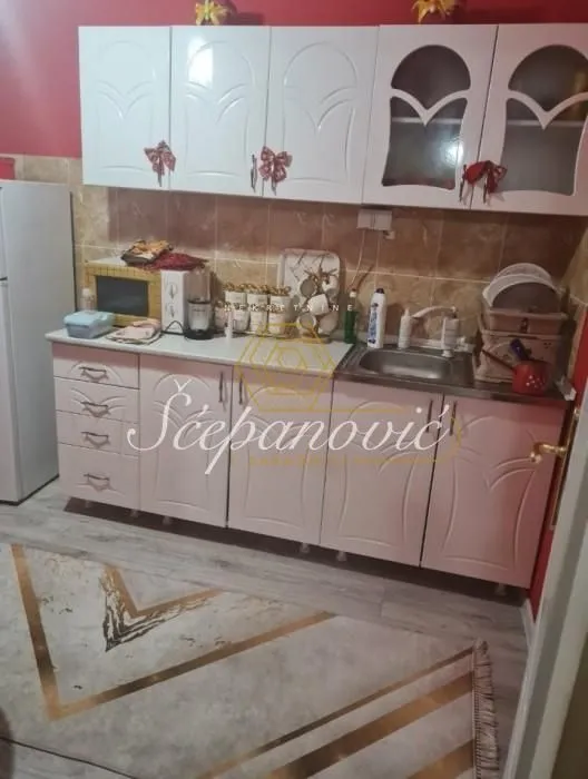 Prodaja, trosoban stan, 88m², Centar, Novi Sad