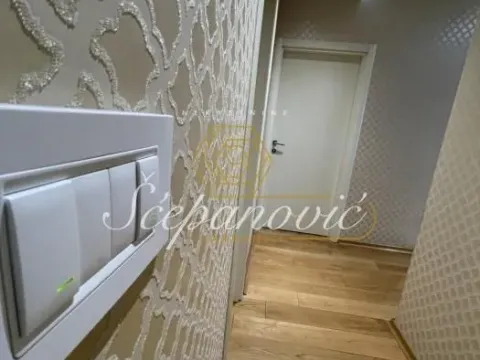 Prodaja, četvorosoban stan, 104m², Bulevar Evrope, Novi Sad Sve Podlokacije - image 14