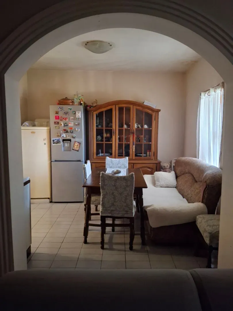 Prodaja, kuća, 120m², Masline, Podgorica