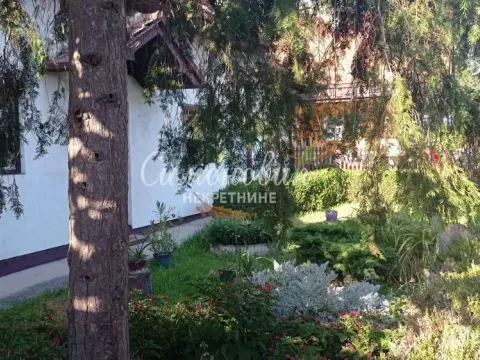 Prodaja, kuća, 187m², Zemun Cara Dušana, Zemun Sve Podlokacije - image 9