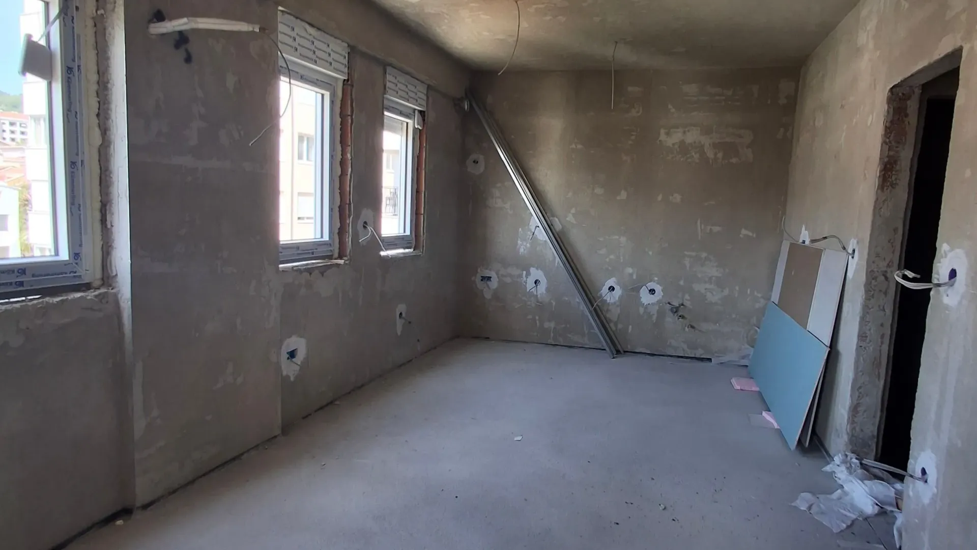 Prodaja, jednosoban stan, 38m², Podkošljun, Budva