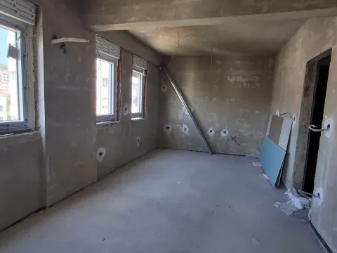 Sale, one bedroom apartment, 38m², Podkošljun, Budva - image 8