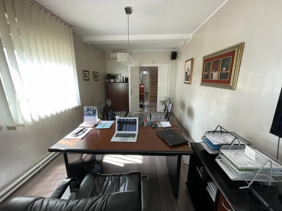 Rent, office space, 120m², Banatić, Novi Sad Sve Podlokacije