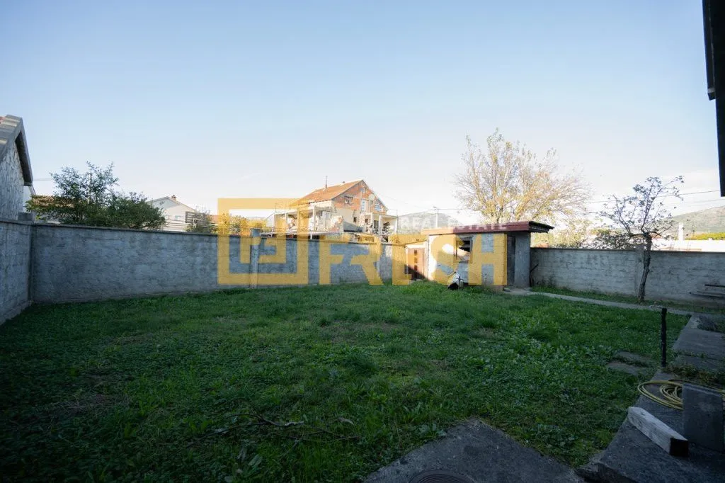 Prodaja, kuća, 250m², Zagorič, Podgorica