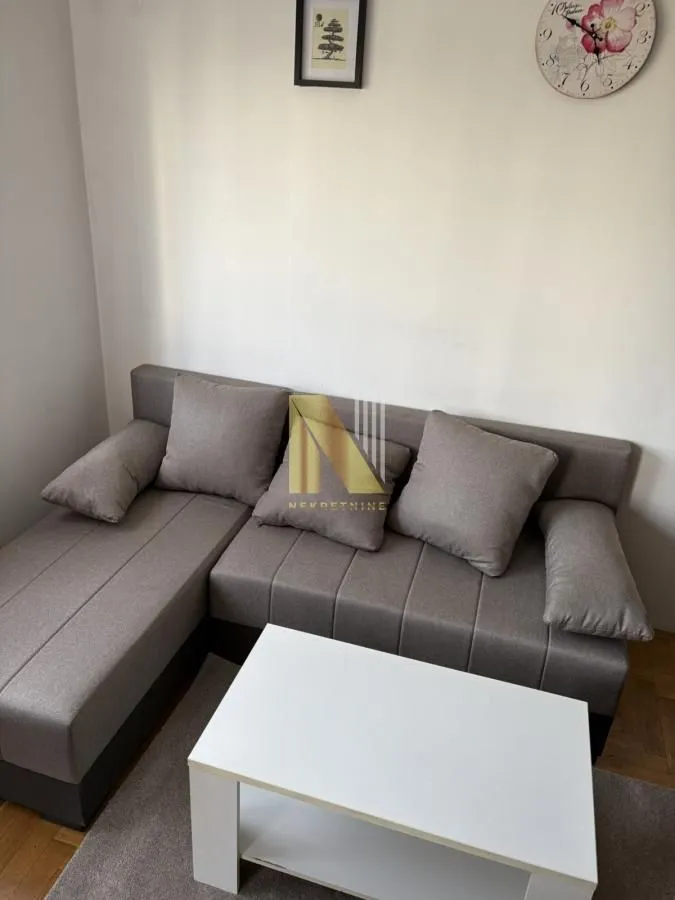 Izdavanje, dvosoban stan, 43m², Nova Detelinara, Novi Sad Sve Podlokacije