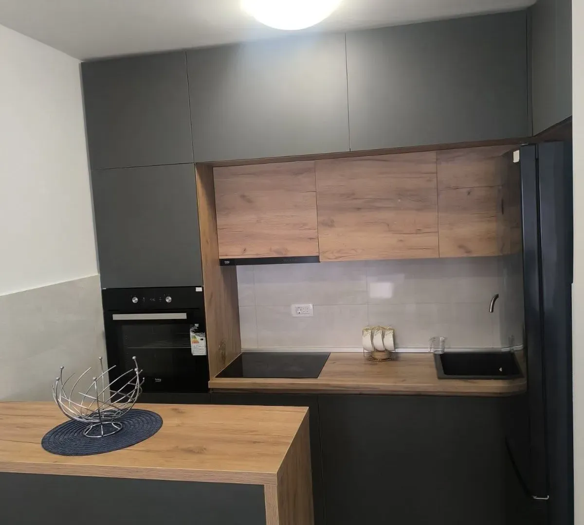 Izdavanje, dvosoban stan, 70m², Central Point, Podgorica